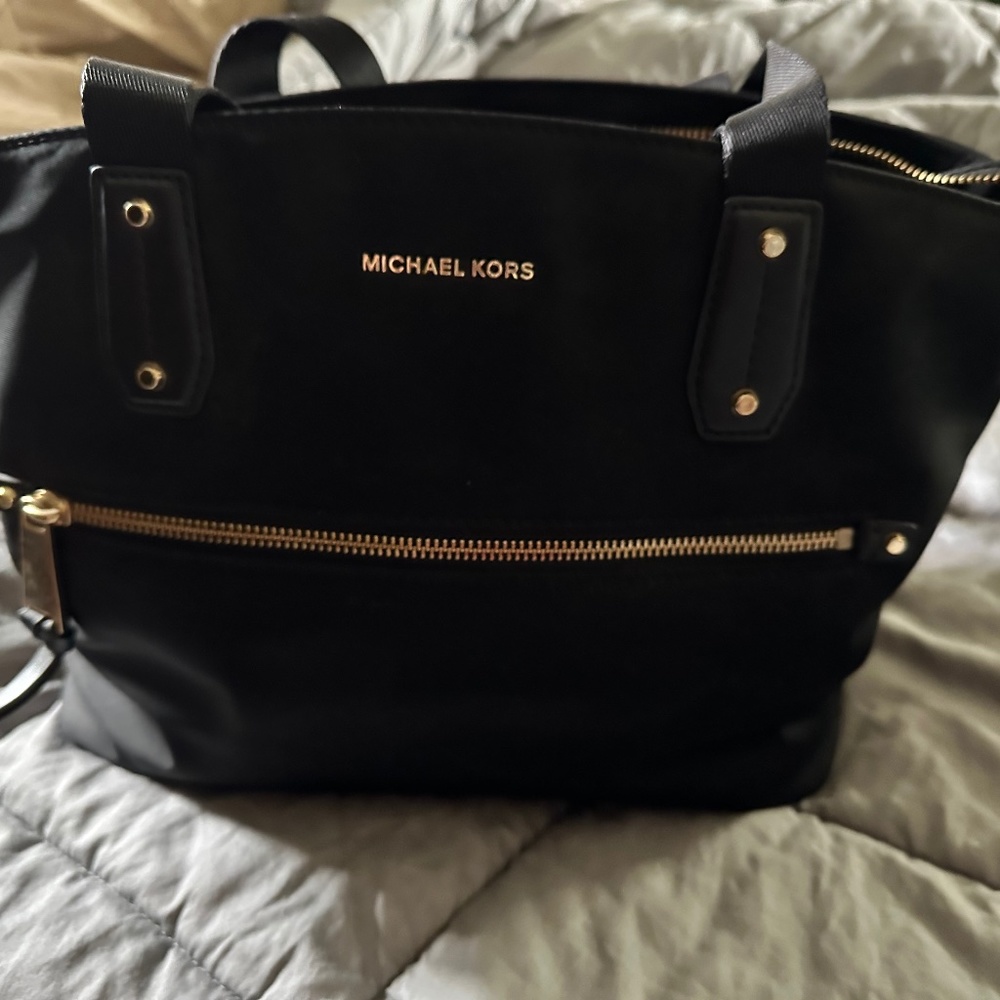 Michael Kor purse / Handbag